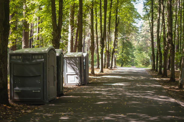 Porta potty delivery and setup in Livonia, MI