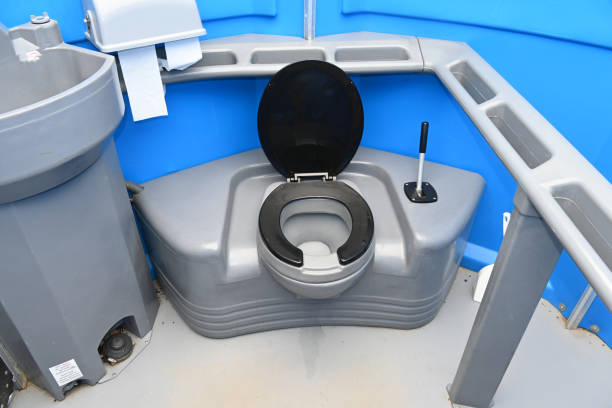 Best Porta potty rental near me  in Livonia, MI