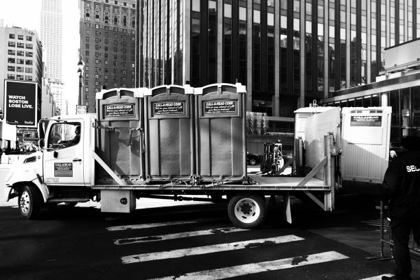 Best Porta potty delivery and setup  in Livonia, MI