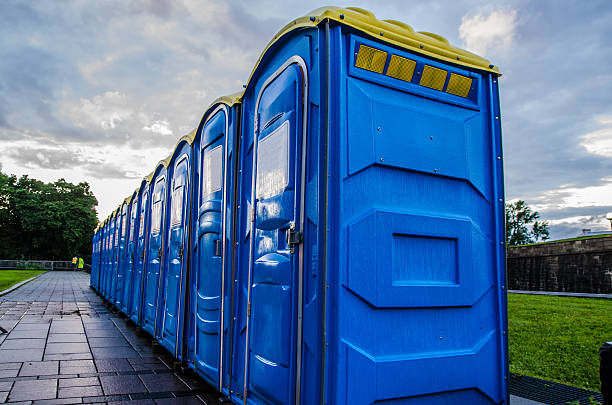 Affordable portable toilet rental in Livonia, MI